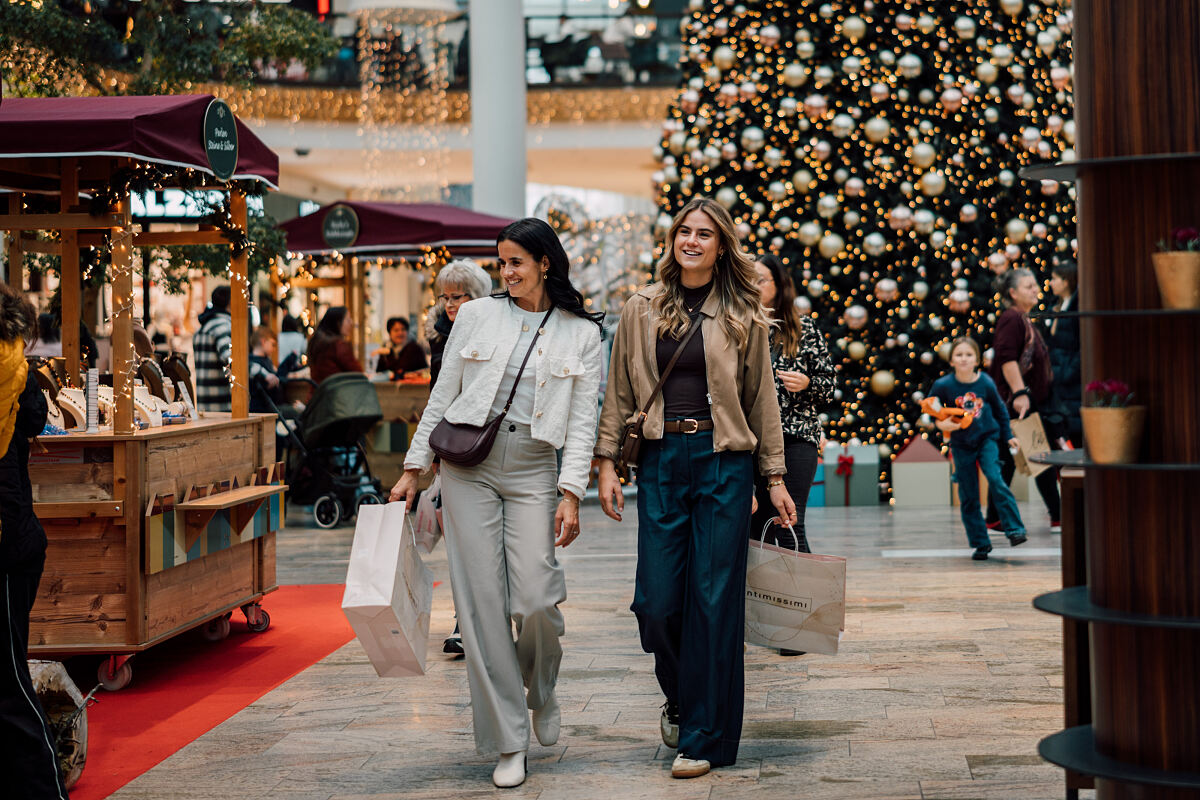 Weihnachtsshopping WEBERZEILE 