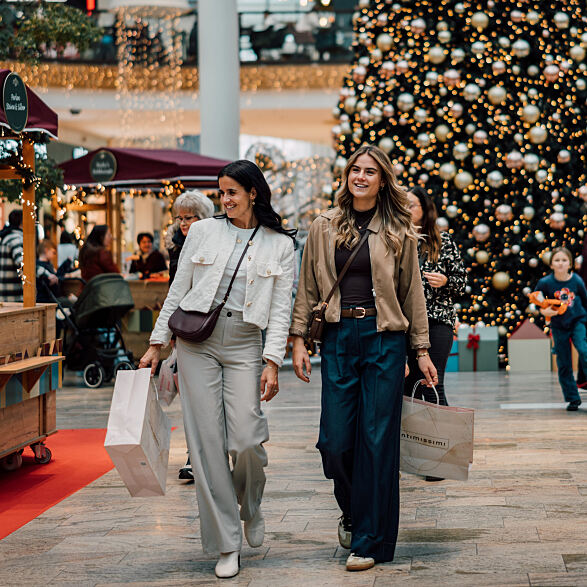 Weihnachtsshopping in der WEBERZEILE